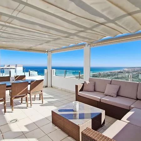 Beachfront Luxury Apartments By Nras Arenales del Sol Room photo