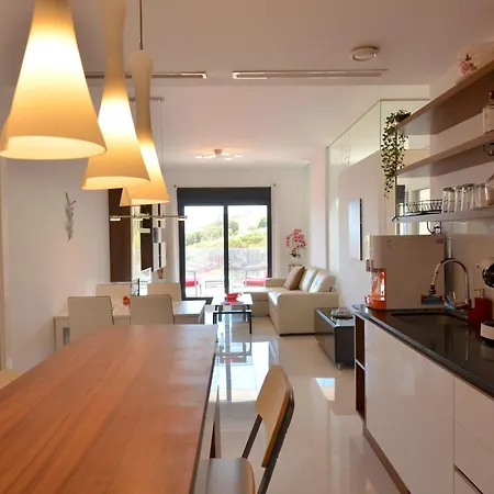 Beachfront Luxury Apartments By Nras Arenales del Sol Room photo