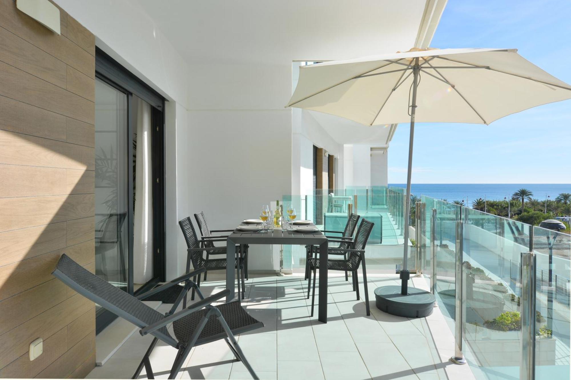 Appartamento Beachfront Luxury By Nras *