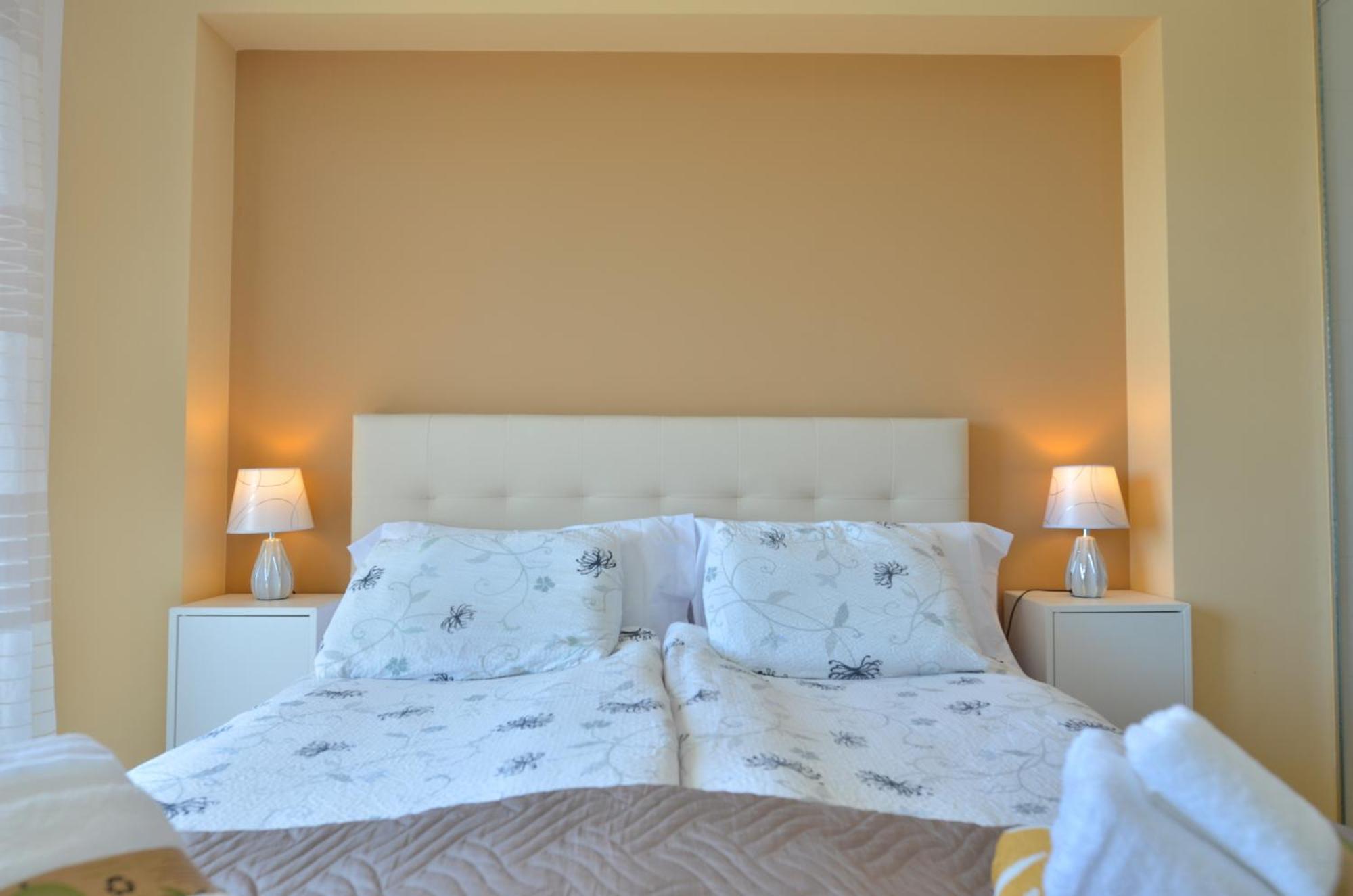 Apartment Beachfront Luxury By Nras